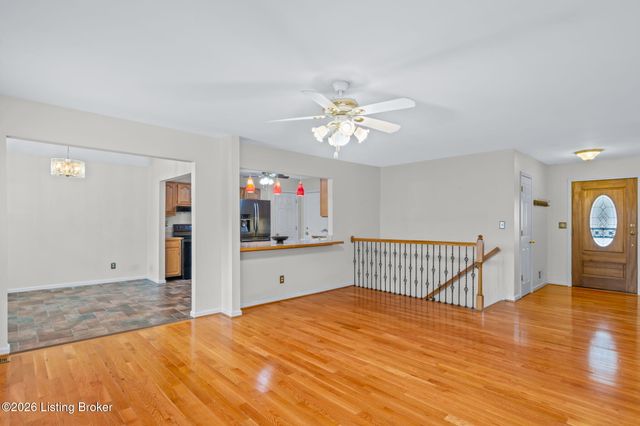 16208 Pamela Jo Ave, Louisville, KY 40245