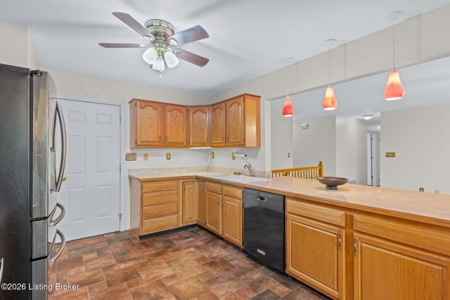 16208 Pamela Jo Ave, Louisville, KY 40245