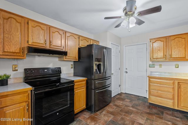 16208 Pamela Jo Ave, Louisville, KY 40245