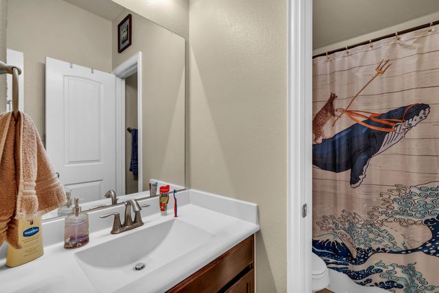 1629 Suncatcher Way, Fort Worth, TX 76052