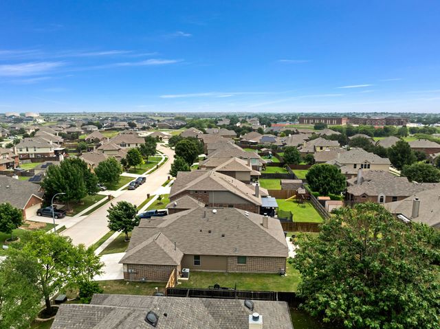 1629 Suncatcher Way, Fort Worth, TX 76052