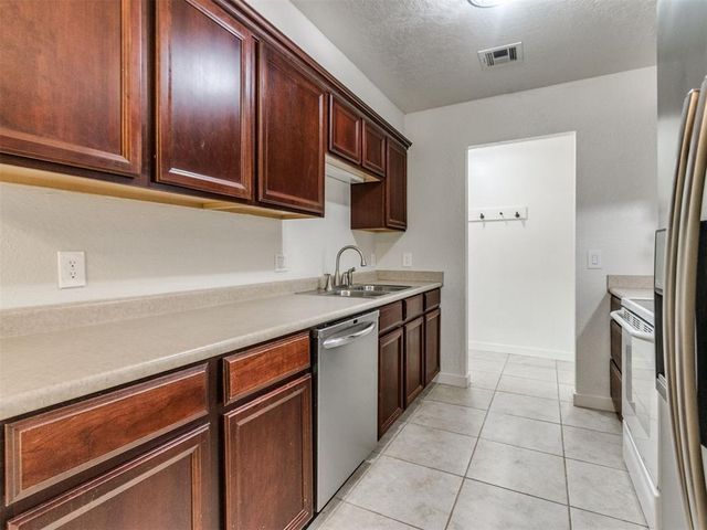 888 County Street 2942 Street, Tuttle, OK 73089