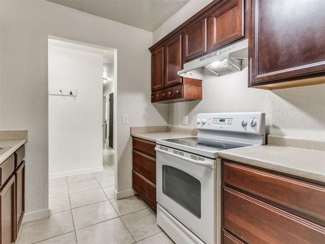 888 County Street 2942 Street, Tuttle, OK 73089