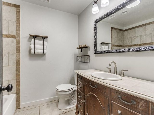 888 County Street 2942 Street, Tuttle, OK 73089