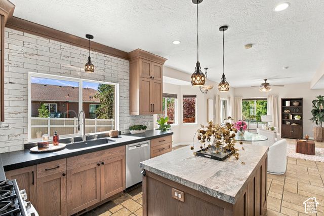 926 E IBIS WAY, Draper, UT 84020