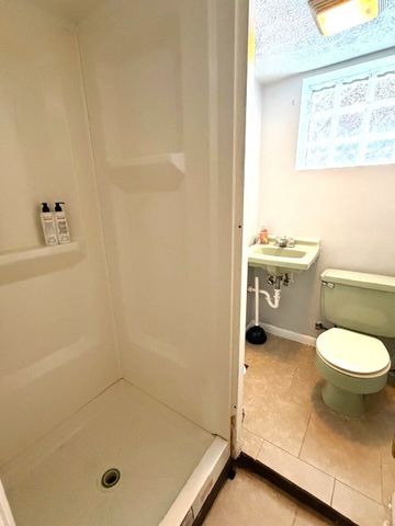 2905 PLUM Street, Erie, PA 16508