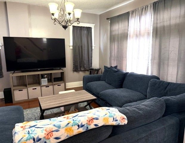 2905 PLUM Street, Erie, PA 16508