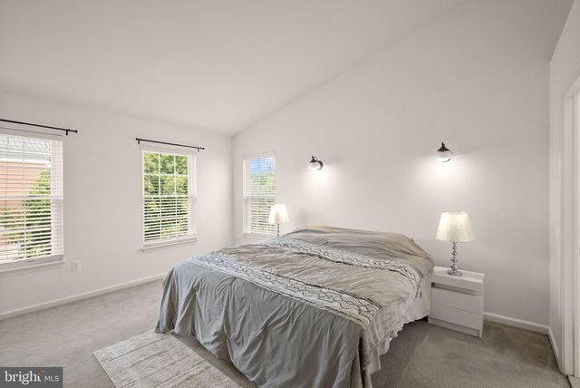 43111 CENTER ST, Chantilly, VA 20152