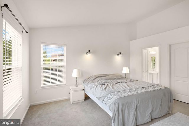 43111 CENTER ST, Chantilly, VA 20152
