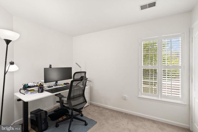 43111 CENTER ST, Chantilly, VA 20152