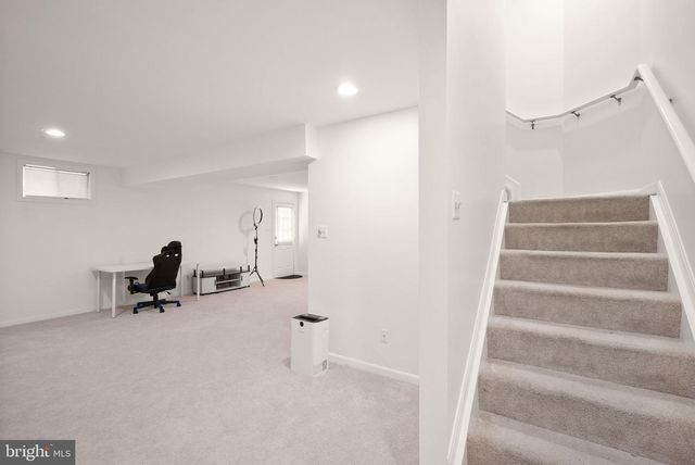 43111 CENTER ST, Chantilly, VA 20152