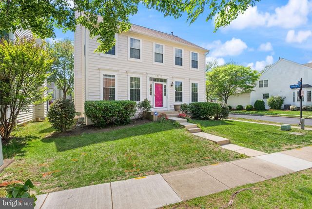 43111 CENTER ST, Chantilly, VA 20152