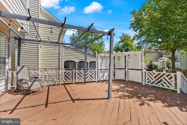43111 CENTER ST, Chantilly, VA 20152