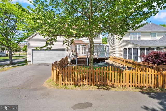 43111 CENTER ST, Chantilly, VA 20152