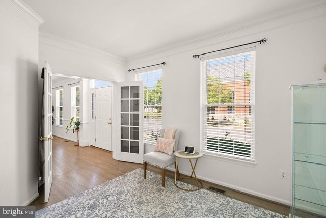 43111 CENTER ST, Chantilly, VA 20152