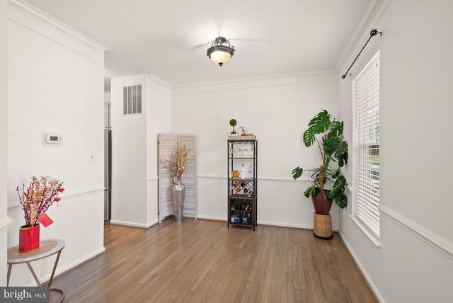 43111 CENTER ST, Chantilly, VA 20152