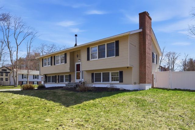 38 Vernon Avenue, Rochester, NH 03867