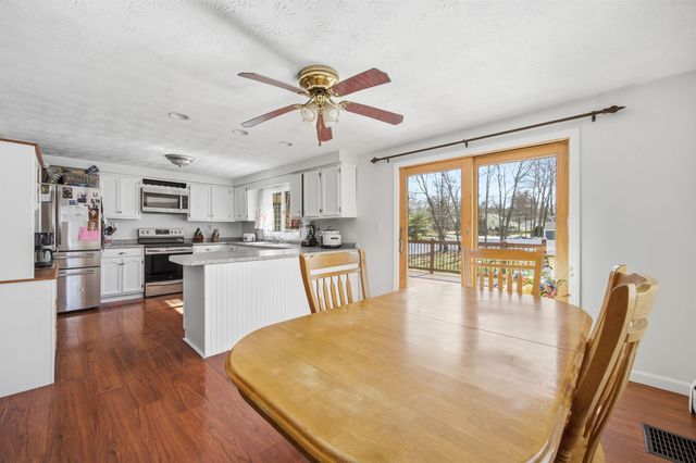 38 Vernon Avenue, Rochester, NH 03867