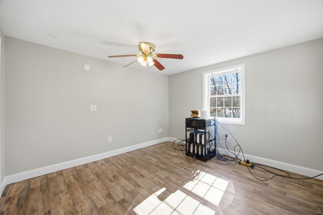 38 Vernon Avenue, Rochester, NH 03867