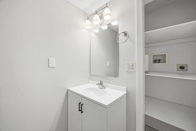 38 Vernon Avenue, Rochester, NH 03867