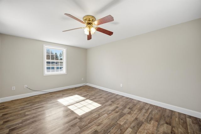 38 Vernon Avenue, Rochester, NH 03867