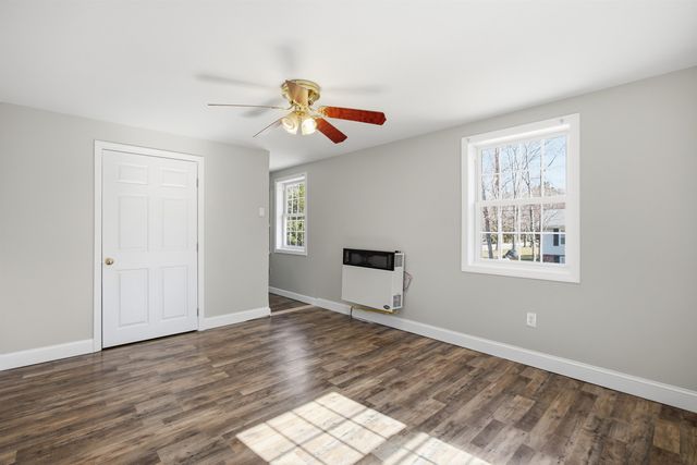 38 Vernon Avenue, Rochester, NH 03867