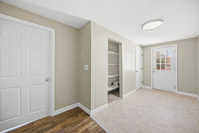 38 Vernon Avenue, Rochester, NH 03867