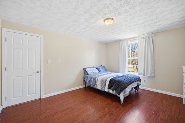 38 Vernon Avenue, Rochester, NH 03867