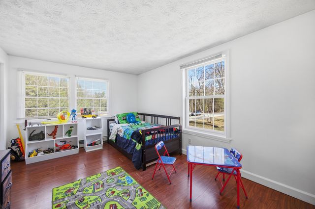 38 Vernon Avenue, Rochester, NH 03867