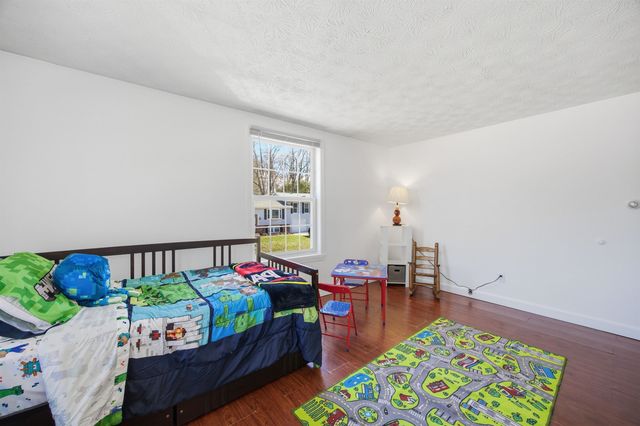 38 Vernon Avenue, Rochester, NH 03867