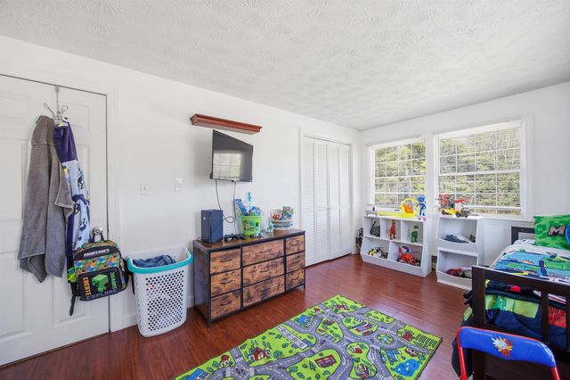 38 Vernon Avenue, Rochester, NH 03867