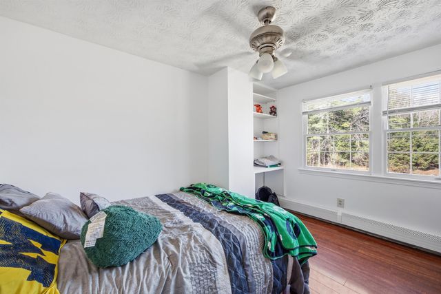 38 Vernon Avenue, Rochester, NH 03867