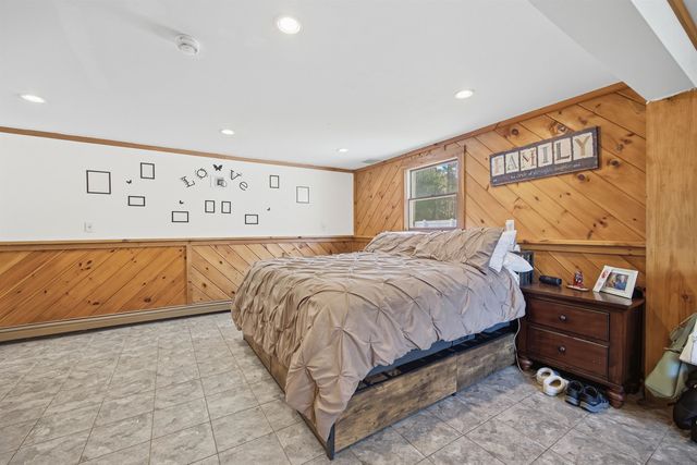 38 Vernon Avenue, Rochester, NH 03867