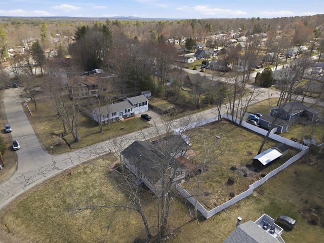 38 Vernon Avenue, Rochester, NH 03867