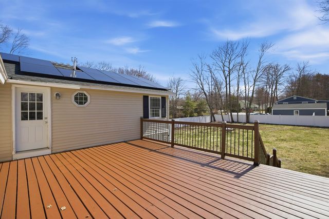 38 Vernon Avenue, Rochester, NH 03867