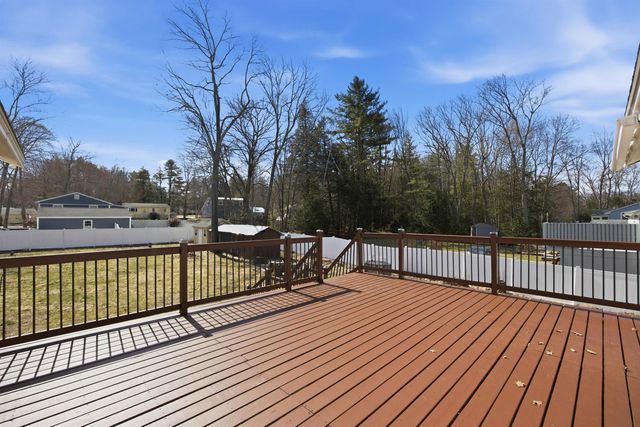 38 Vernon Avenue, Rochester, NH 03867