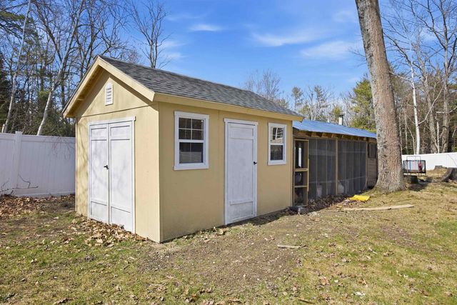 38 Vernon Avenue, Rochester, NH 03867