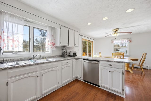 38 Vernon Avenue, Rochester, NH 03867