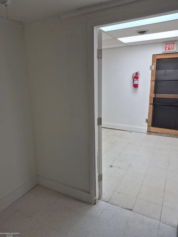 16149 E 10 Mile Rd Street, Eastpointe, MI 48021