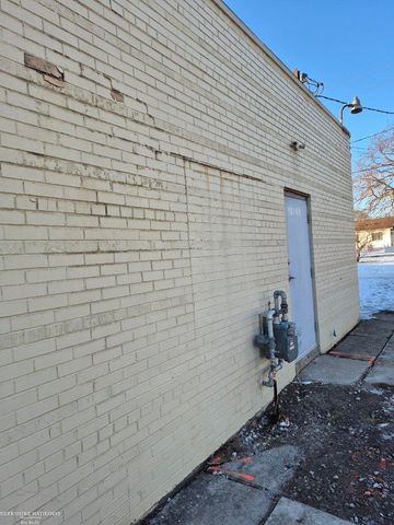 16149 E 10 Mile Rd Street, Eastpointe, MI 48021