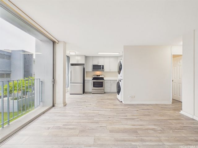 1456 Thurston Avenue A203, Honolulu, HI 96822