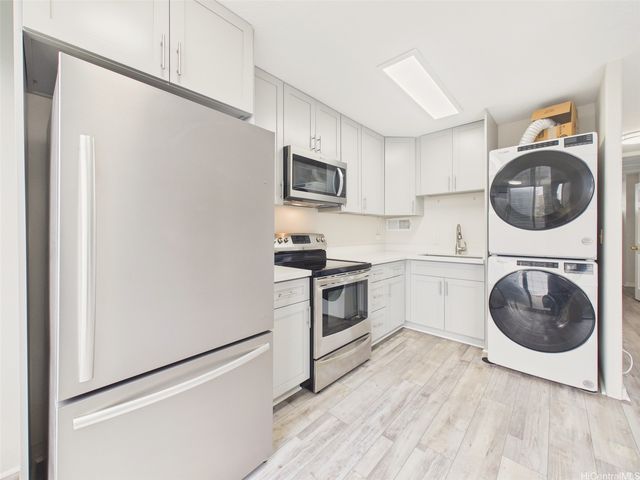 1456 Thurston Avenue A203, Honolulu, HI 96822