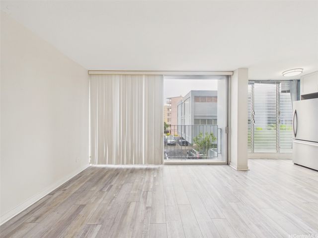 1456 Thurston Avenue A203, Honolulu, HI 96822