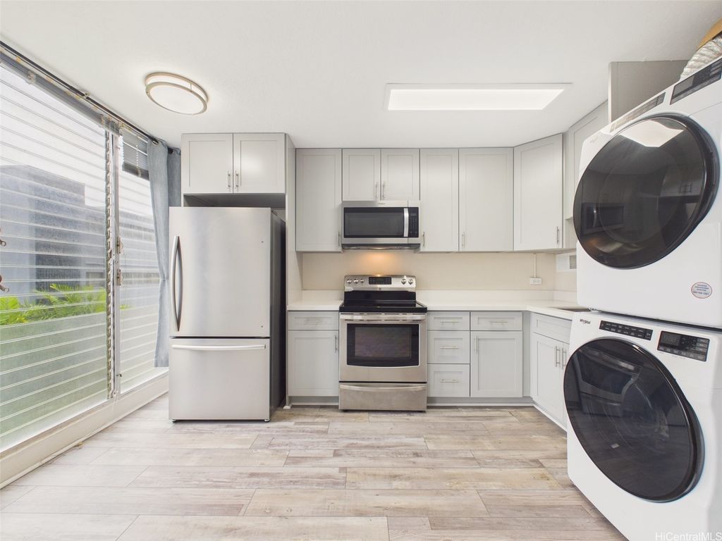 1456 Thurston Avenue A203, Honolulu, HI 96822