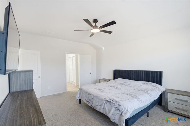 425 Lancebill Drive, Lockhart, TX 78644