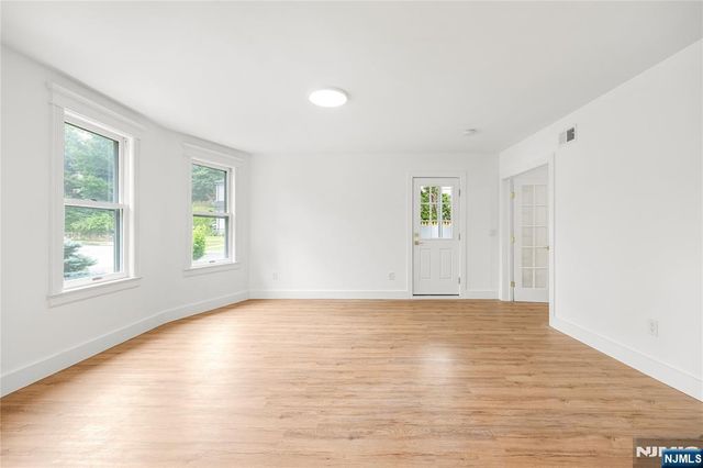 16 Clarke Street, Closter, NJ 07624