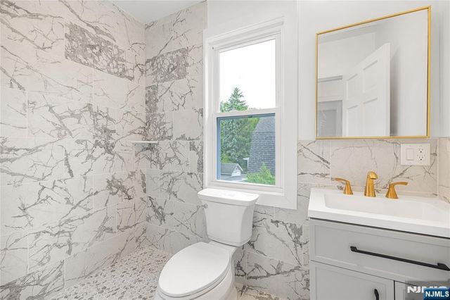 16 Clarke Street, Closter, NJ 07624