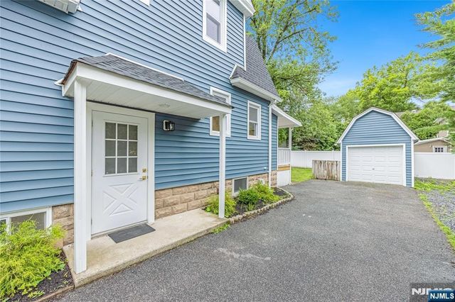 16 Clarke Street, Closter, NJ 07624