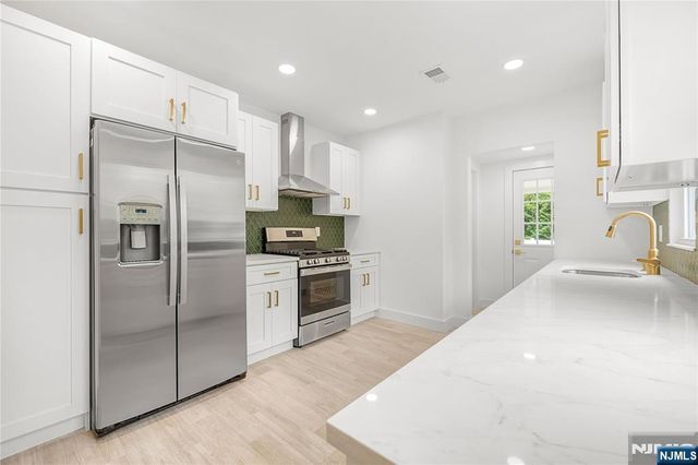 16 Clarke Street, Closter, NJ 07624