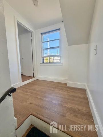 170 Main Street, East Brunswick, NJ 08816